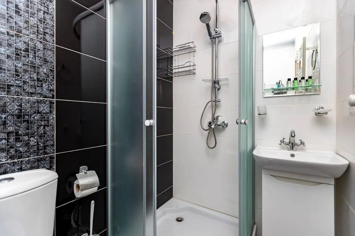 Апартаменты Stylish Studio Apt In The Heart Of Old Тбилиси
